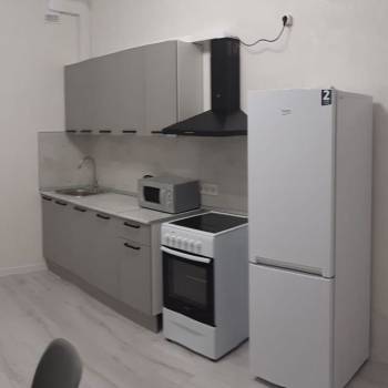 Сдается 1-комнатная квартира, 42 м²