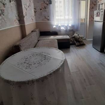 Сдается 1-комнатная квартира, 50 м²