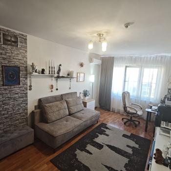 Продается 1-комнатная квартира, 35 м²