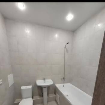 Продается 1-комнатная квартира, 40,5 м²