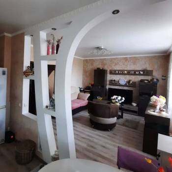 Продается Многокомнатная квартира, 87,6 м²