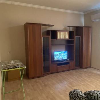 Сдается 1-комнатная квартира, 47 м²