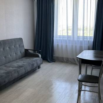Сдается 1-комнатная квартира, 35,8 м²