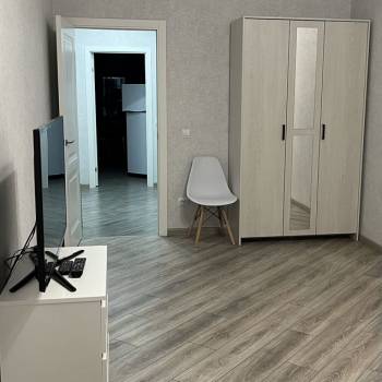 Сдается 1-комнатная квартира, 49 м²