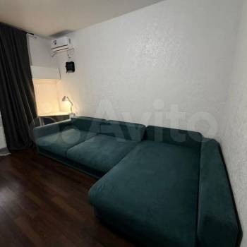 Сдается 1-комнатная квартира, 42 м²