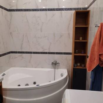 Сдается 2-х комнатная квартира, 76 м²