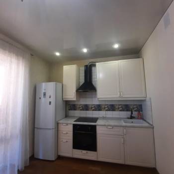 Сдается 2-х комнатная квартира, 76 м²