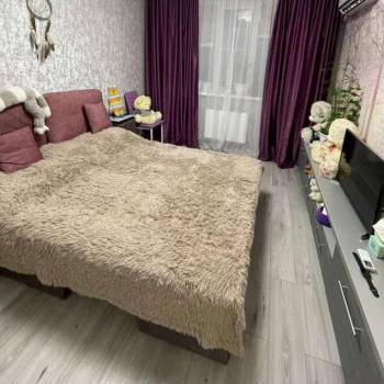 Продается 1-комнатная квартира, 35 м²
