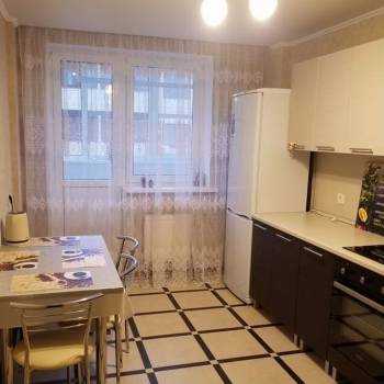 Сдается 1-комнатная квартира, 38 м²