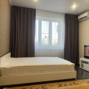 Сдается 1-комнатная квартира, 42 м²