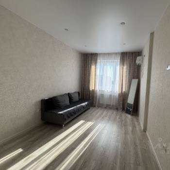Сдается 1-комнатная квартира, 39 м²