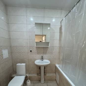 Сдается 1-комнатная квартира, 39 м²