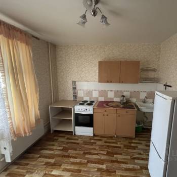 Сдается 1-комнатная квартира, 40 м²