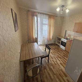 Сдается 1-комнатная квартира, 40 м²