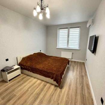 Сдается 1-комнатная квартира, 42 м²