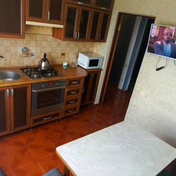 Продается 1-комнатная квартира, 50 м²