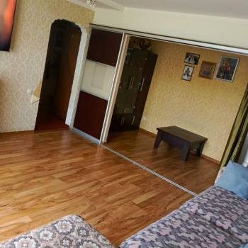 Продается 1-комнатная квартира, 50 м²
