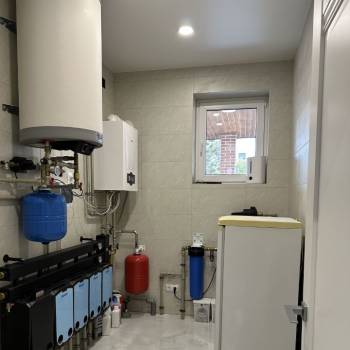 Продается Дом, 280 м²