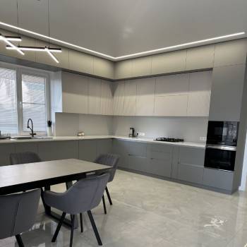 Продается Дом, 280 м²