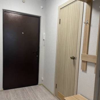 Сдается 1-комнатная квартира, 39 м²