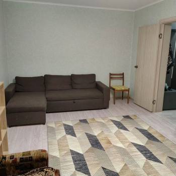 Сдается 1-комнатная квартира, 39 м²