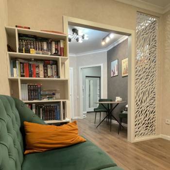 Продается 1-комнатная квартира, 37 м²