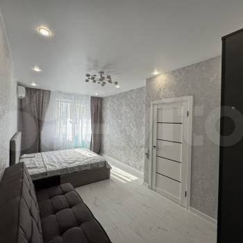 Продается 1-комнатная квартира, 36 м²