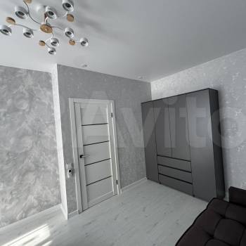 Продается 1-комнатная квартира, 36 м²