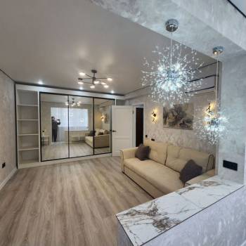 Продается 1-комнатная квартира, 36 м²