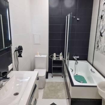 Продается 3-х комнатная квартира, 139 м²