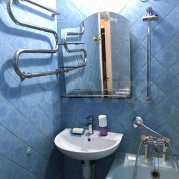 Продается Многокомнатная квартира, 73,8 м²