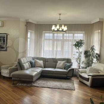 Продается Дом, 210 м²