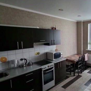 Сдается 1-комнатная квартира, 40 м²