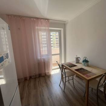 Сдается 1-комнатная квартира, 42,3 м²