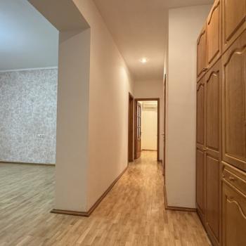 Продается 2-х комнатная квартира, 57 м²
