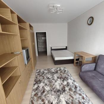 Сдается 1-комнатная квартира, 42 м²