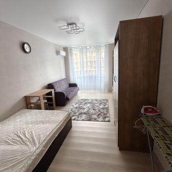 Сдается 1-комнатная квартира, 42 м²