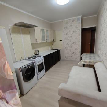 Сдается 1-комнатная квартира, 42 м²