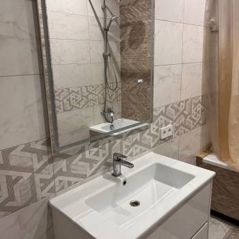 Сдается 1-комнатная квартира, 53 м²