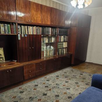 Сдается Многокомнатная квартира, 60 м²