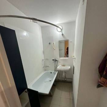 Сдается Многокомнатная квартира, 80 м²