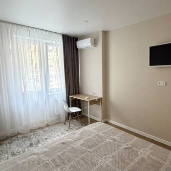 Сдается 1-комнатная квартира, 42 м²