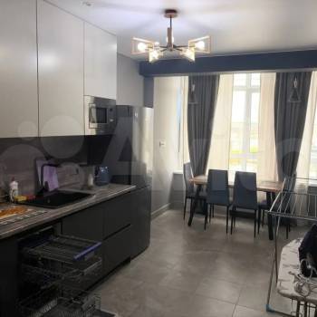 Сдается 1-комнатная квартира, 51 м²