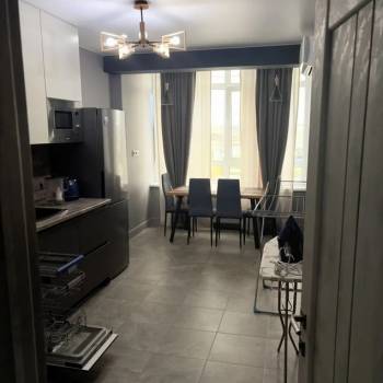Сдается 1-комнатная квартира, 51 м²