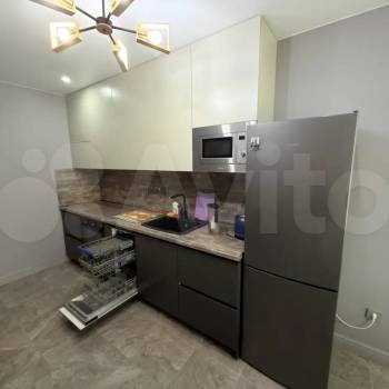 Сдается 1-комнатная квартира, 51 м²