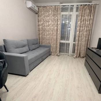 Сдается 1-комнатная квартира, 35 м²