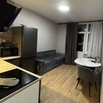 Сдается 1-комнатная квартира, 44 м²