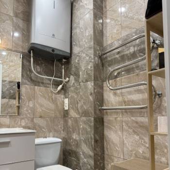 Продается 1-комнатная квартира, 43 м²