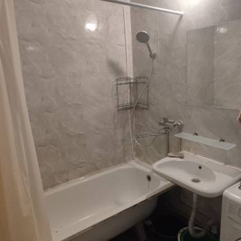 Сдается Многокомнатная квартира, 100 м²