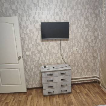 Сдается Многокомнатная квартира, 100 м²